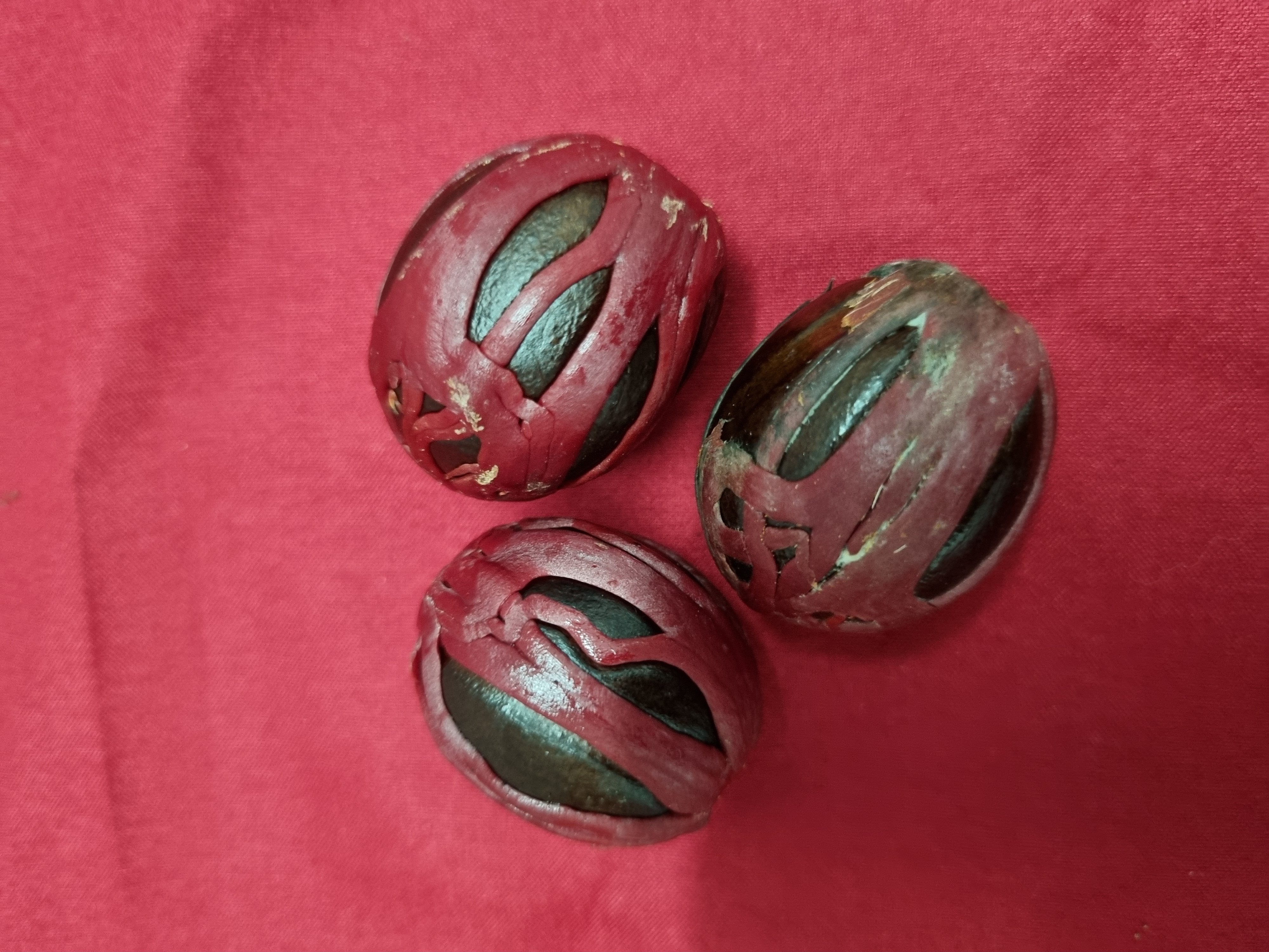 Premium Whole Nutmeg with Red Mace